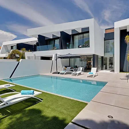 One Six Villa *