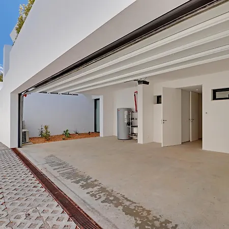 One Six Villa