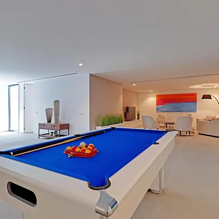 Villa One Six *