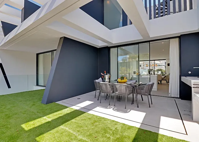 One Six 빌라 빌라모라